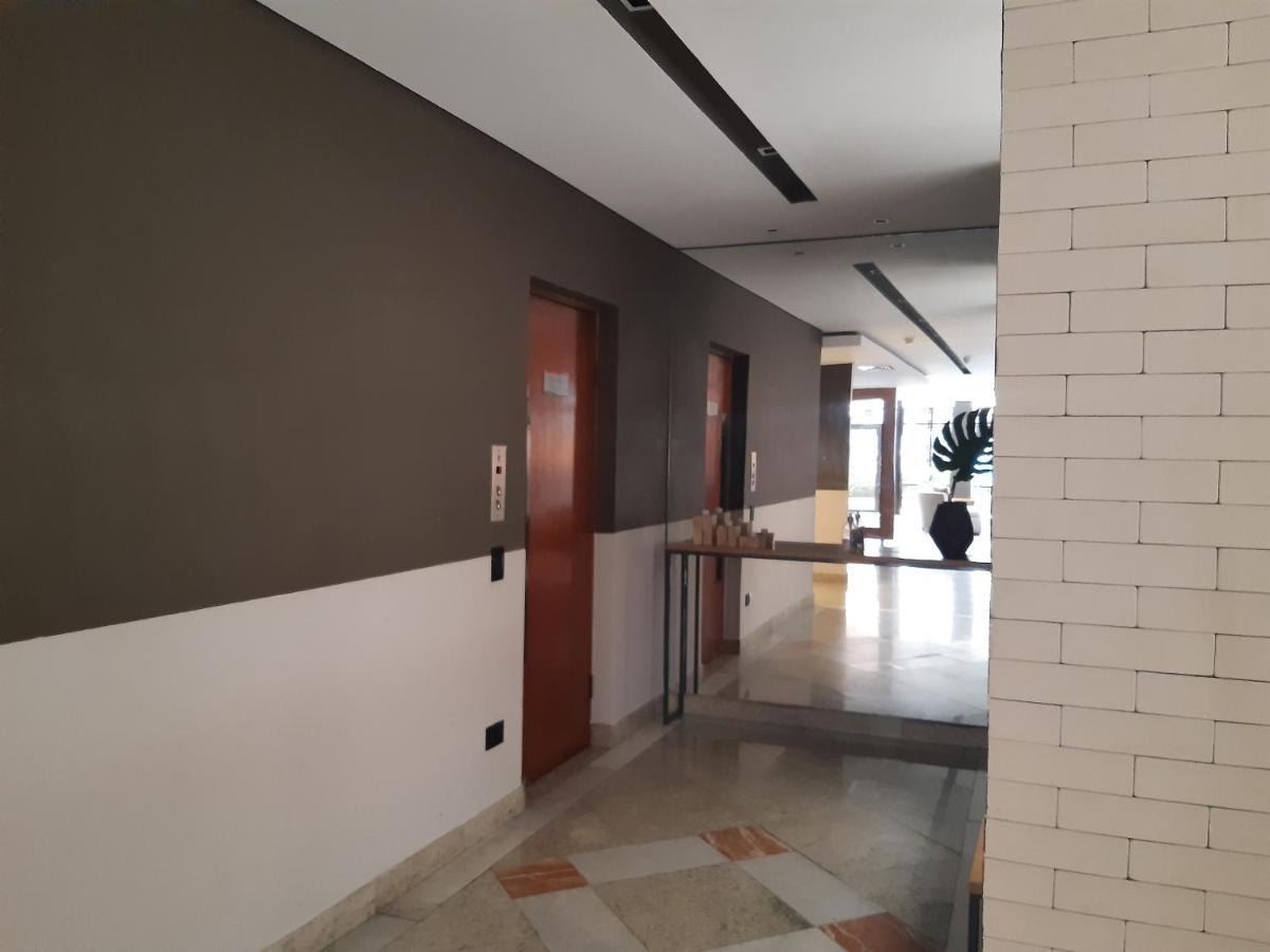 Lindo Flat No Edificio Cosmopolitan, Com Garagem E Piscina Appartement Santos  Buitenkant foto